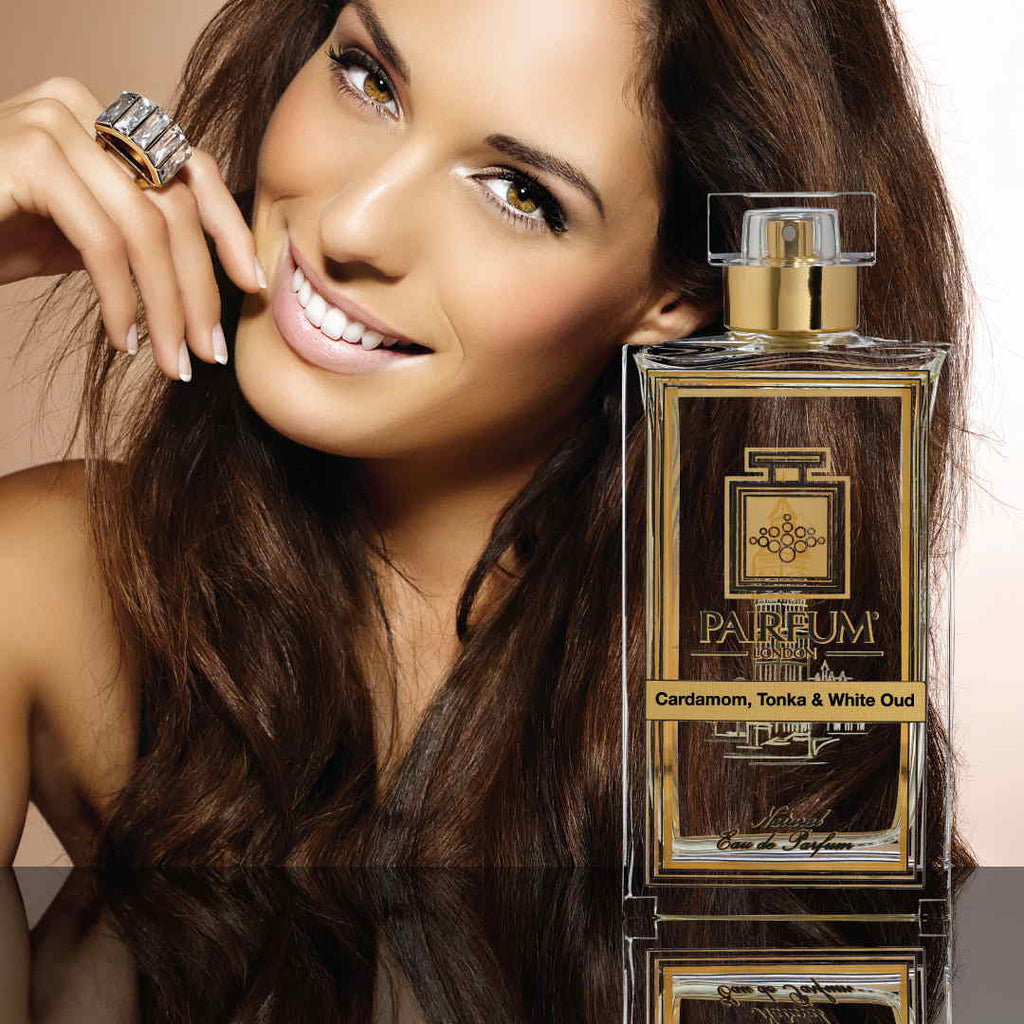 Eau de Parfum Person Reflection Cardamom Tonka White Oud Woman Smile 1 1